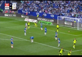La reacción de Isco, Abde y Bakambu al golazo de Antony: manos en la cabeza