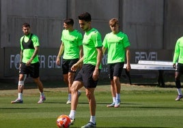 Lista con Bartra y Natan para el Betis - Osasuna