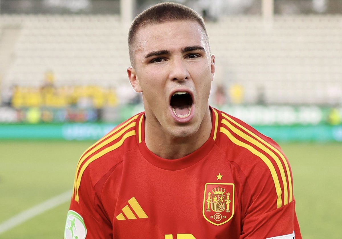 Pablo García celebra el pase de España a la final de la Eurocopa sub 19