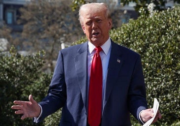 Washington amenaza con aranceles del 200% al vino y licor de la UE