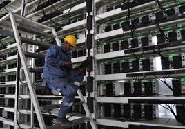 La electricidad a cero euros vuelve a generar un dilema sobre cuál es la mejor tarifa de la luz