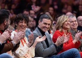 Sánchez promete aumentar el gasto militar y blindar la industria frente a los aranceles: «Como os protegimos en la pandemia, llevaremos a España a puerto seguro»