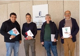 Los cuatro sindicatos de la enseñanza concertada anuncian «medidas de presión» contra el «trato  injusto» que reciben de la Junta
