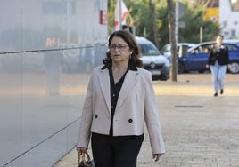 Una de las candidatas al puesto del hermano de Pedro Sánchez reconoce que «no hubo igualdad de oportunidades»