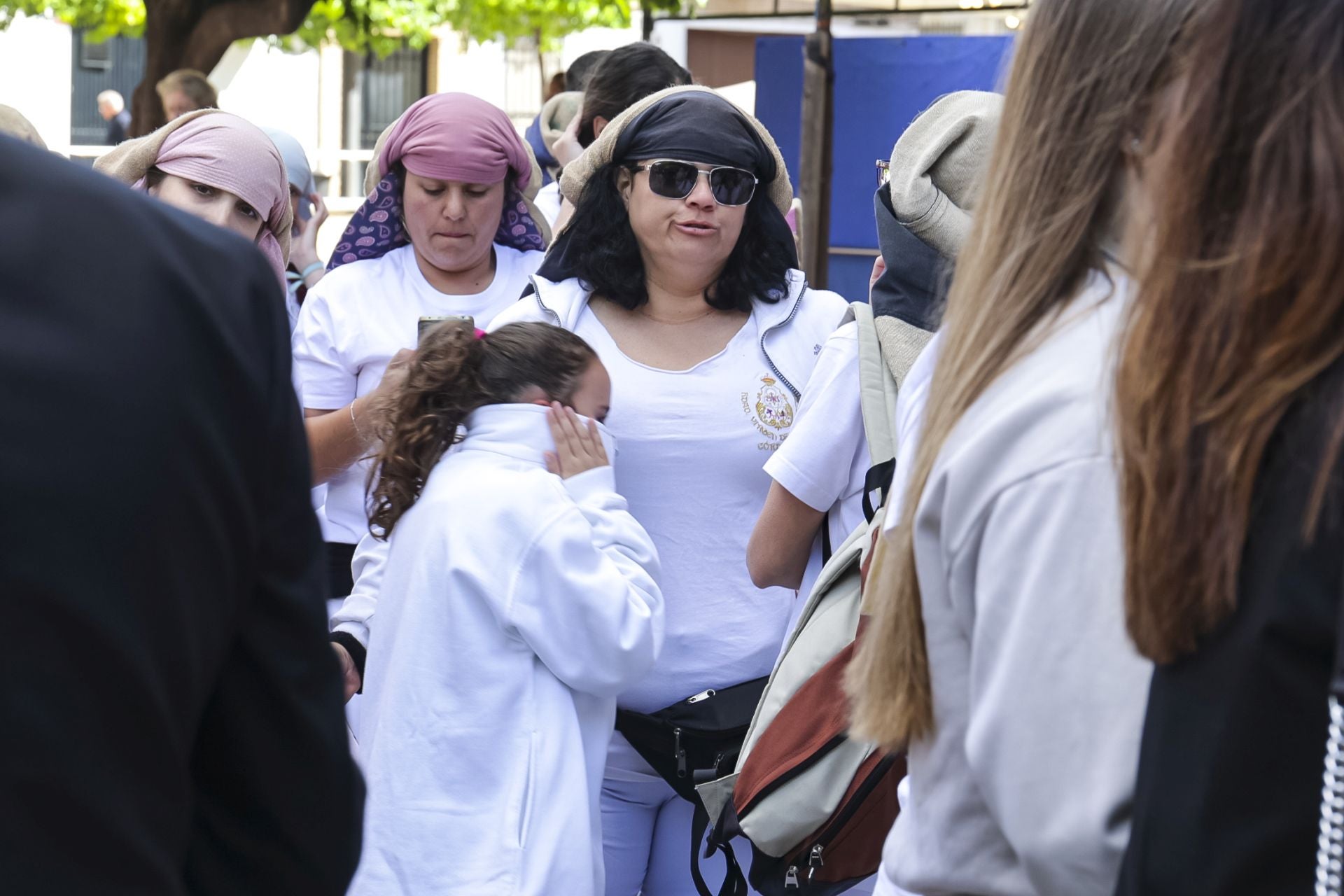 La festiva procesión de la Virgen de la Cabeza por Córdoba, en imágenes