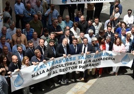 «¡Hasta aquí hemos llegado!», claman los regantes murcianos contra el recorte del trasvase Tajo-Segura