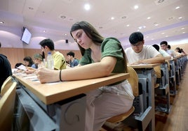 Malestar en los institutos porque las universidades no les remiten las notas de Selectividad