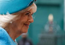 La Reina Camila pasa su baja por agotamiento cazando perdices en Ciudad Real