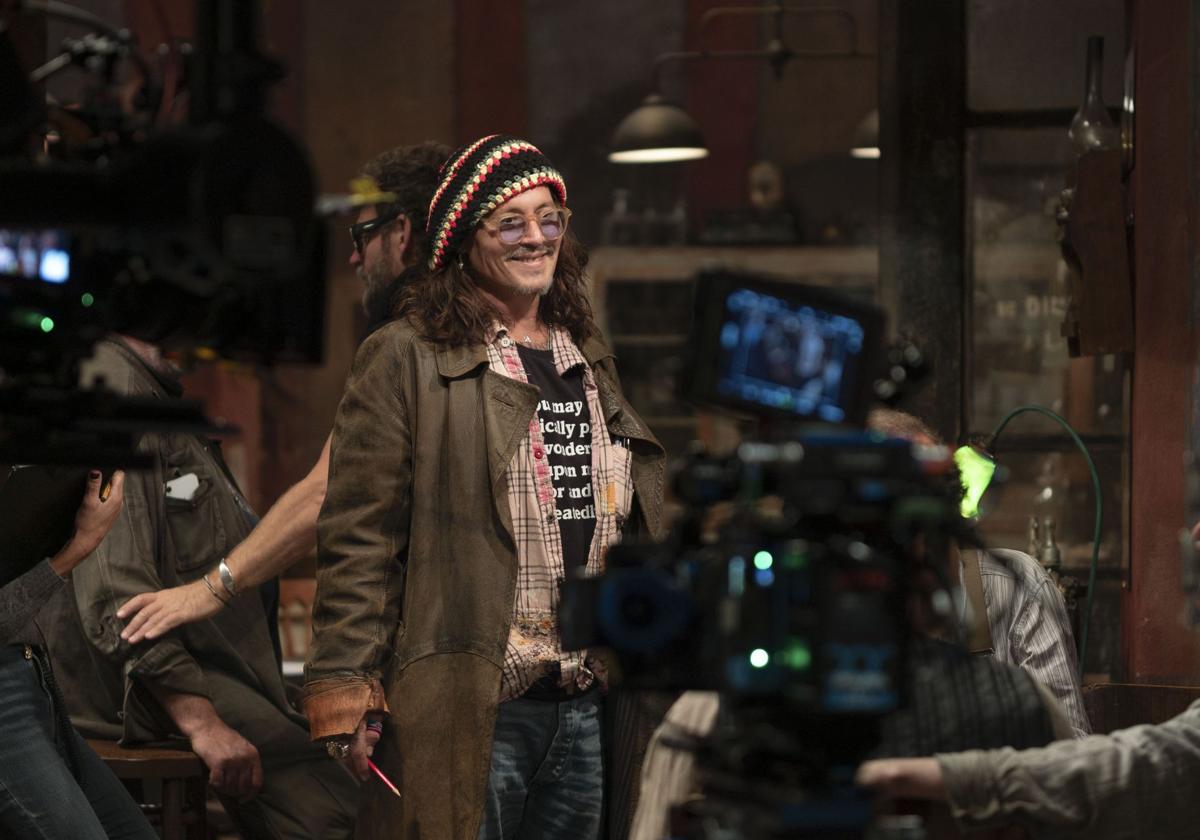 Johnny Depp en el rodaje 'Modigliani, tres días en Montparnasse'