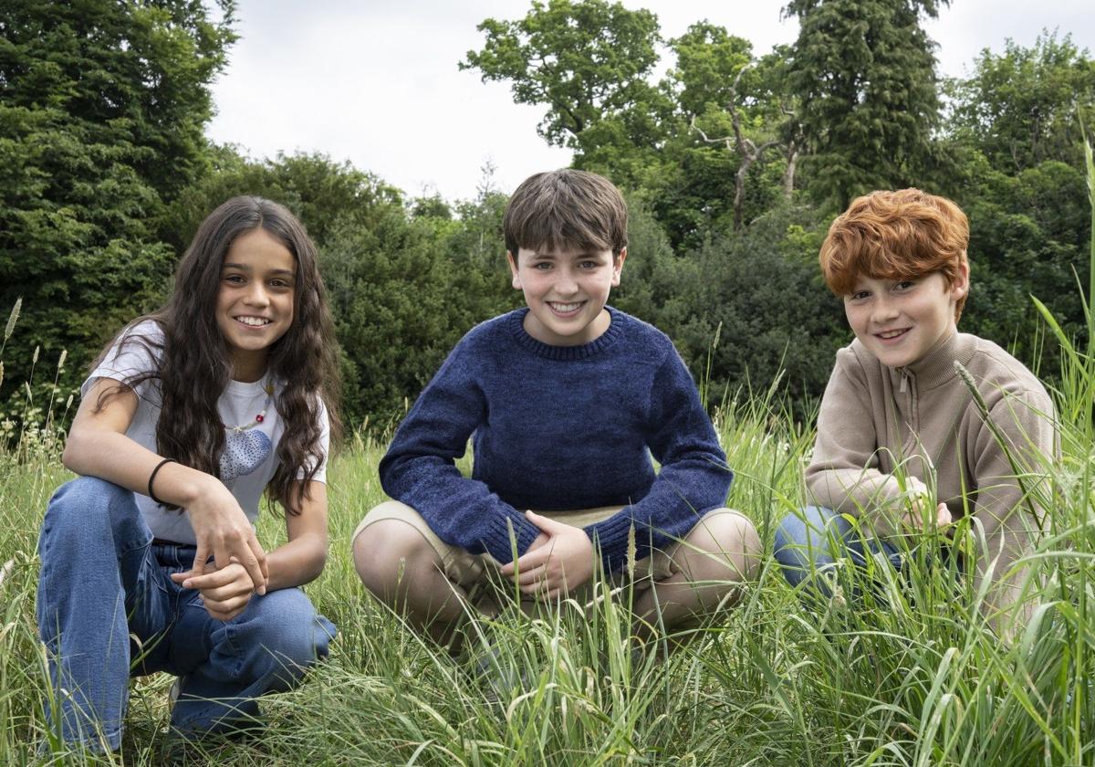 De izda a dcha: Arabella Stanton (Hermione Granger), Dominic McLaughlin (Harry Potter) y Alastair Stout (Ron Weasly)