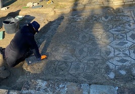 Descubren que el mosaico de la Casa de Neptuno en Itálica es el doble de grande