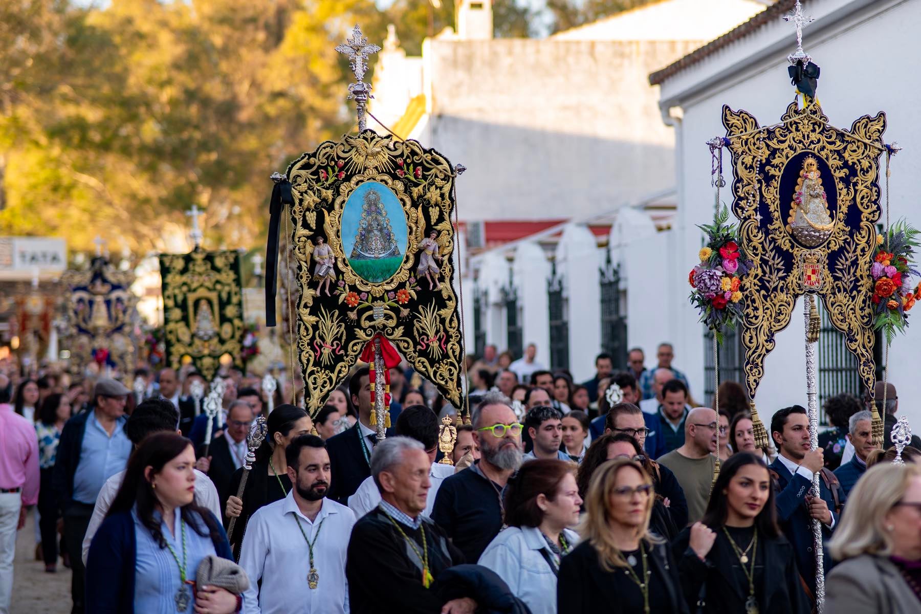 El rosario jubilar rociero, en imágenes