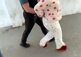 Detenida una madre por prostituir a sus hijos de 12 y 9 años en Isla Cristina