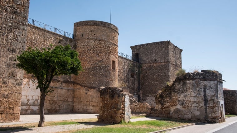 Parte de la muralla de Niebla, la que mejor se conserva de España