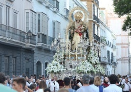 La hermandad de los Desamparados celebra sus cultos
