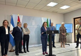 Cuca Gamarra sobre el viaje de Sánchez a China: «Nadie tiene que ir solo y libre por su cuenta»