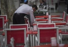Marzo rompe con la tendencia tradicional y deja una subida leve del paro en la provincia