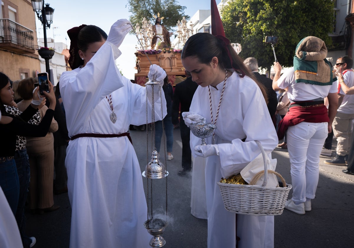 El Señor de la Paz procesionó por primera vez por las calles de Chiclana
