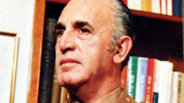 Escándalos y operaciones secretas del espionaje español: los orígenes históricos del CNI