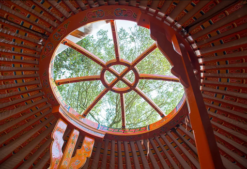 Yurtas y glamping en Cádiz, la moda de las tiendas más 'chic' para este verano